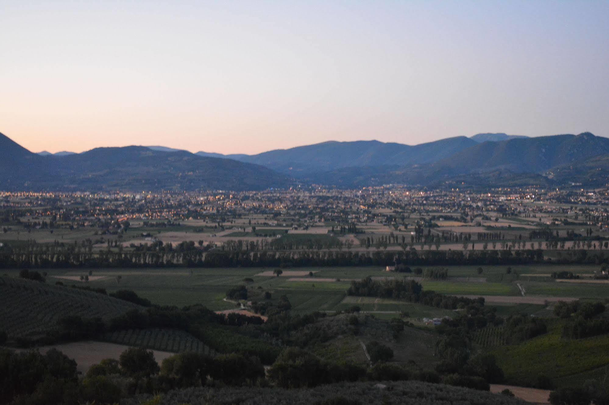 A Casa Di Mi Appartamenti Vacanza Montefalco Zewnętrze zdjęcie
